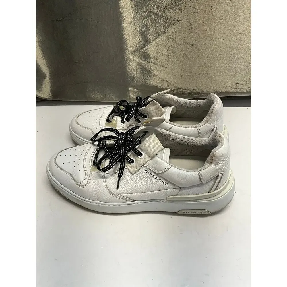 Givenchy Wing Low Top White Leather Sneakers